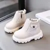 Botas acolchadas estilo Martin para niños, nuevos estilos de invierno para niños y niñas, botas cortas cálidas, diseño de patchwork tejido, botas de algodón para bebé, extra acolchadas