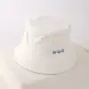 Nuevo Estilo Primavera y Otoño 2025 Sombrero de Pescador Adelgazante para Mujer con Bordado de Cara Sonriente, Sombrero Tipo Cubo con Visera para el Sol y Protección Solar para Hombre en Colores Dulces, Sombrero de Moda