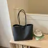 Bolsa feminina grande popular estilo vintage transfronteiriça, nova moda de verão 2026 bolsa de ombro para o dia a dia, bolsa tote casual