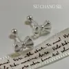 Pendientes de Plata Pura S999 con Lazo Dulce para Mujer, Suaves y Elegantes, Tachuelas Versátiles de Gama Alta Estilo Ins