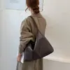 Bolso de Mano Tejido Súper Caliente para Mujer, Gran Capacidad, Nuevo Estilo 2026, Aspecto de Alta Gama, Lujo de Nicho, Hombro Único, Para Viajar al Trabajo, Bolso de Axila