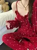 Dulce Pijama de Encaje con Lunares en Forma de Corazón Rojo para Año Nuevo para Mujer, Conjunto de Tres Piezas para el Hogar Amigable con la Piel para Primavera y Otoño que se Puede Usar Afuera