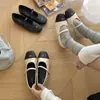 Zapatos de Mujer con Tacón Oculto 2026 Primavera Nuevo Estilo Mary Jane Inspirados en Chanel Zapatos de Piel con Bloques de Color Boca Baja para el Trabajo y para la Noche