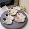 Nuevos Zapatos Deportivos Infantiles 2026 para Niños y Niñas, Modelos de Primavera y Otoño, Zapatos Ligeros para Bebés, Zapatos Funcionales de Suela Suave para Niños Pequeños