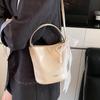 Bolsa Saco Minimalista Estilo Coreano para Mulheres, Novo Modelo 2026, Bolsa Transversal Brilhante Estilosa, Bolsa de Ombro Fashion e Tendência