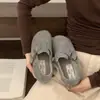 Zapatos grises mullidos de suela plana para mujer, estilo nuevo para invierno, lana, suela suave, sin cordones, forro de felpa, algodón, zapatos estilo Birkenstock