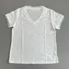 Camiseta Feminina de Renda com Recortes Estilo Coreano, Decote V, Manga Curta, Novo Estilo de Verão, Solta, Emagrecedora, Versátil, Cor Sólida, Top Base