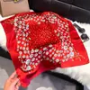Primavera 2025 Nuevo Pañuelo Moda Estilo Occidental Combinable Cuadrado Pequeño 70cm Pañuelo Decorativo Protección Solar Chal de Viaje Mujer