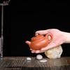 Tetera de arena púrpura venta al por mayor de fábrica mineral crudo tetera de arena púrpura tetera antigua clásica tradicional tetera para té Pu'er tetera para oficina y hogar