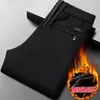 Modelo de comércio exterior Outono/Inverno 2026, calça de veludo cotelê forrada com fleece e espessa, calça de moletom casual versátil masculina de perna reta, confortável e quente