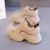 Novos Tênis Esportivos Femininos 2026 para Primavera e Outono, Versátil e Confortável, Estilo Coreano, Moderno, Antiderrapante, Aumenta a Altura, Sola Grossa, Estilo "Dad Shoes" YH002