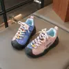 Modelo Nuevo Primavera y Otoño 2026 Zapatos Deportivos para Niños Suela Suave Versátiles para Senderismo al Aire Libre Antipatadas Zapatos Deportivos para Niños Zapatos Casuales para Trekking