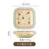 Cuenco de arroz de cerámica para uso doméstico, modelo nuevo con patrón de fresas en relieve lindo, alto valor estético, color bajo vidriado, juego de cuenco y plato para una persona