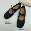 Zapatos Mary Jane Redondos Plisados Estilo Retro con Lazo Zapatos de Ballet para Mujer Estilo Coreano Versátiles Cómodos Versátiles Zapatos de Suela Blanda