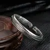 Pulsera Abierta de Moda Europea y Americana para Mujer, Gama Alta, Lujo Ligero, Versátil, Diseño de Nicho, Joyería Artística Retro de Aleación