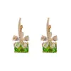 Agujas de Plata de Ley s925 Moda Elegante Cristales Verdes Muy Brillantes Pedrería Flor Cierres de Pendiente para Mujer Personalidad Exagerada Puños de Oreja Únicos para Mujer