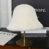 Sombrero de pescador estilo coreano con felpa cruzada, sombrero tipo cubo cálido de invierno versátil con pelo sintético de visón, sombrero de estilo popular con protección para los oídos engrosada, venta al por mayor