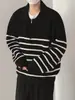 Suéter casual a rayas para hombre, polo holgado estilo coreano con media cremallera elegante y colores contrastantes, chaqueta de punto