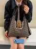 Mochila Retro Nova Outono 2026 Meninas Ursinho Fofo Estilo Coreano Estilo Ins Mochila de Moda Patchwork