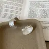 Brincos de Argola Larga em Forma de C Plissados Texturizados para Mulheres, Estilo Coreano, Únicos e Modernos, Brincos Tendência e Versáteis