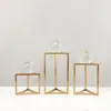 Adorno artístico de bola de cristal con trípode de metal geométrico de lujo ligero estilo europeo para dormitorio, casa modelo, entrada y decoración del hogar