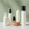Ventas Directas de Fábrica de Botellas de Empaque para Cosméticos, Botellas de Loción Tipo Prensa, Botellas de Plástico PP al Vacío de 30 ml con Bomba