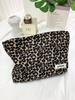 Bolsa de Cosméticos Estampado de Leopardo Ins Estampado Sobre Rojo Gran Capacidad Bolsa de Almacenamiento Portátil Bolso de Mano