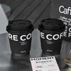 Taza de Papel Desechable para Café Famosa en Internet con Tapa Negra Sensación Táctil Papel Taza de Empaque para Bebidas Calientes para Llevar Impresión de Logo Personalizado
