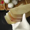 Venta al por mayor de fábrica color natural peine de cuerno con garra 13 cm de ancho peine de media luna bolsa peine de garra peine para el cabello