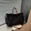 Bolsa de ombro transfronteiriça, novo estilo, simples e fashion, versátil, casual, bolsa tote de grande capacidade para mulheres, pode ser carregada na mão ou usada na transversal