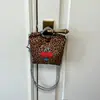 Bolsa Casual Ligera de Dibujos Animados para Mujer Estilo Nuevo 2026 Bolsa para Teléfono Bolso Cruzado Estampado de Leopardo Bolso de un Solo Hombro Bolso Cruzado de Aspecto de Alta Gama para Mujer