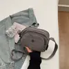 Bolsa de Ombro Feminina Moda Verão 2026 Grande Capacidade Versátil Exquisita Estilo Executivo Transversal Pequena Quadrada