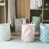 Cesto de roupa suja dobrável simples cesto de roupa suja de banheiro saco de armazenamento cesto de armazenamento de roupa suja superdimensionado fábrica de balde de armazenamento por atacado