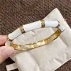 Pulseira Aberta Redonda Super Brilhante com Strass Luxo Leve Moda de Ponta Exquisitea Faixa de Mão Personalidade Versátil Temperamento Joia de Mão para Mulheres