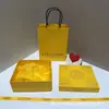 Caja plegable para loción corporal Oushu Bolsa de regalo Empaque Caja vacía Bolsa de regalo Crema de manos Gel de ducha Caja de empaque Kraft Papel