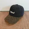 Usable en Todas las Estaciones, Gorra de Béisbol Retro con Parches de Estampado de Leopardo y Visera, Diseño Unisex, Bordado de Letras Tiend, Gorra de Pico