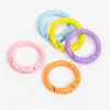 Anillos de Resorte Versátiles Pintados en Colores Dulces con Cierres de Resorte Abribles para Regalos de Muñecas, Llaveros, Accesorios DIY