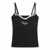 Estilo dulce y sexy, camisola con volantes y bordado de letras con copas incorporadas, adecuada para usar como prenda exterior o como capa base