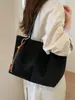 Bolsa Tote Nueva Colección Otoño e Invierno Gran Capacidad para el Trabajo y los Viajes Diarios 2026 para Mujer Casual Simple Versátil Bolso de Hombro Ins Moderno