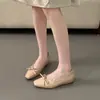 Sapatos Mary Jane femininos delicados estilo francês com laço, novos sapatos casuais versáteis estilo fada para o verão de 2026