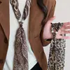Collar de Halter con Estampado de Leopardo y Serpiente en Chifón y Resina Otoño e Invierno Retro Cadena para Suéter Maillard Collar de Diseño Nicho para Mujeres