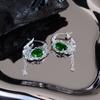Pendientes de lujo ligeros con borla geométrica de circonita esmeralda y hebilla para las orejas, estilo tailandés antiguo, vintage, dulce y moderno, nuevos accesorios de nicho.