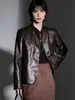 Chaqueta de cuero estilo minimalista con cuello alto, textura vintage de otoño, corte holgado, abrigo corto de hombros caídos, chaqueta de cuero de alta gama para el día a día