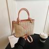 Bolsas de Palha de Praia Populares de Verão Deste Ano para Mulheres 2025 Novo Estilo Simples e Fashionável Versátil Bolsa Satchel de Ombro Tipo Balde