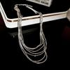 Collar multicapa de metal galvanizado en oro real estilo europeo y americano estilo frío cadena de clavícula nicho simple collar versátil al por mayor