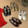 Zapatos de Verano 2026 Estilo Retro Nuevo de Correa Única para Mujer, Zapatos Mary Jane Franceses Tejidos con Punta Redonda Estilo Coreano