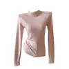 Camiseta base de punto gris para mujer, nuevo top popular de alta gama para otoño e invierno, suéter de cuello medio alto