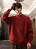 Suéter Rojo de Cuello Redondo para Hombre del Año del Caballo, Diseño Engrosado de Invierno con Sentido de Estructura, Adecuado como Prenda Interior o Top de Punto Básico