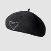 Sombrero Boina de lana para mujer otoño e invierno lana encantador bordado circunferencia de cabeza grande negro sombrero de pintor que hace que la cara se vea pequeña nuevo