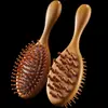 Pente de Massagem para Terapia Capilar Multifuncional Raspagem Couro Cabeludo Dentes Largos Tendão de Sândalo Verde Ouro Seda Atacado
